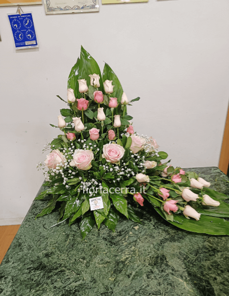 Composizione di fiori misti a partire da