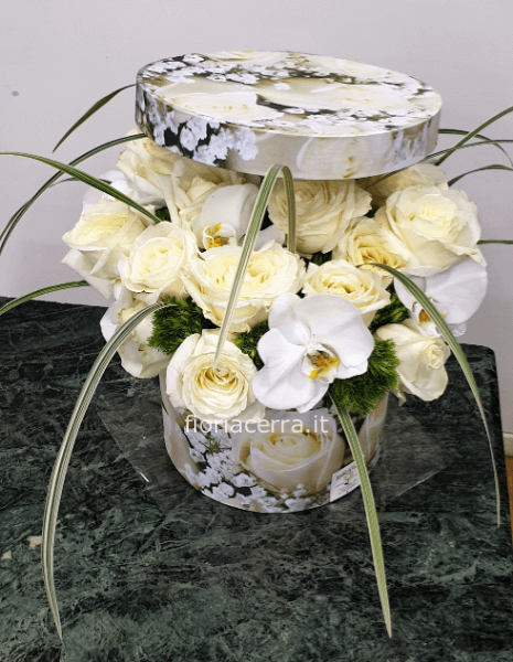 box con fiori chiari